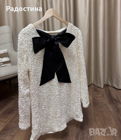 Рокля с пайети и панделка