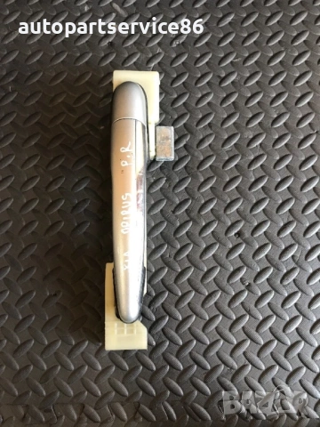 Външна дръжка на предната дясна врата сребриста за KIA Opirus 3.5 (2006), снимка 3 - Части - 53273997