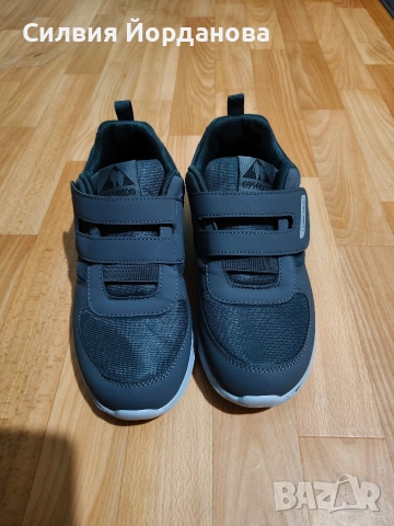 Продавам чисто нови маратонки 