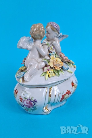 Порцеланова кутия / бижутерка с ангели, снимка 3 - Декорация за дома - 53916473