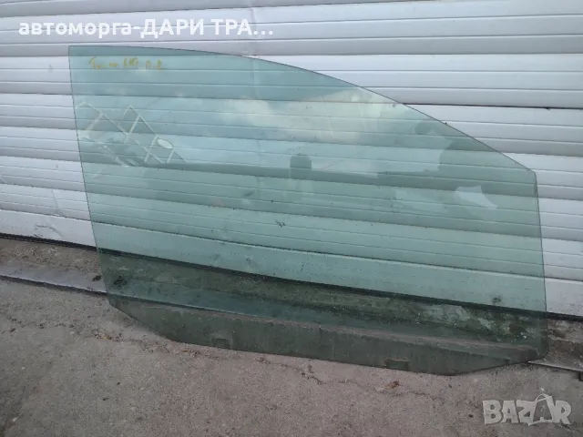 Предно странично стъкло за Фолксваген Тоуран 2003- дясно (пасажерска) страна 
