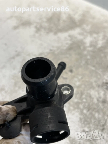 Маркуч за охлаждаща течност за Volkswagen Scirocco 2.0 Tfsi (2008) 06J121132B, снимка 2 - Части - 54164857