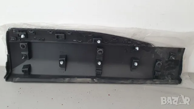 Оригинална лайстна за задна дясна врата Peugeot 2008 II / Пежо 2008 (2019-2023), снимка 5 - Части - 50231925