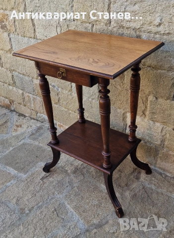 Винтидж помощна масичка с чекмедже, снимка 3 - Маси - 54229933