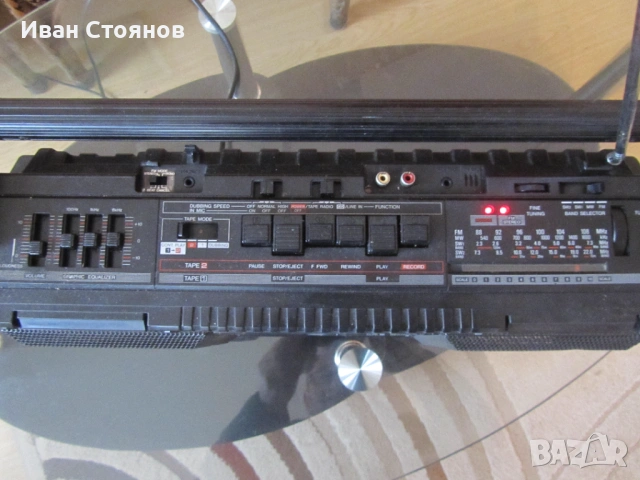 продавам радио касетофон SHARP, снимка 2 - Радиокасетофони, транзистори - 53097563