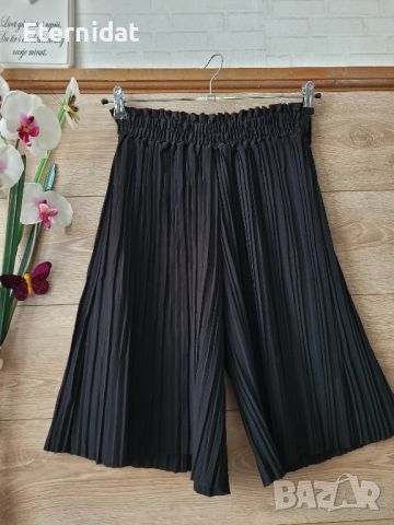 Черен пола панталон , снимка 1 - Панталони - 45820060