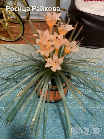 Светещо декоративно цвете в саксия, снимка 2 - Изкуствени цветя - 45270247