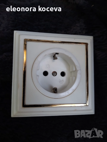 Контакти и кючове