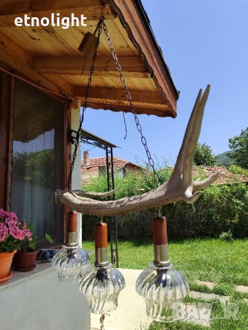 Уникален полилей изработен от рога от благороден елен с 8 разклонения и 3 красиви стъкленици , снимка 5 - Лампи за таван - 46157641