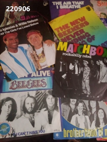 Лот 70's rock, pop music 7", снимка 2 - Грамофонни плочи - 53118410