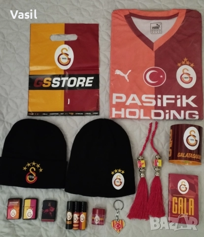 Шапки Галатасарай, Фенербахче, Бешикташ, снимка 5 - Шапки - 52426345