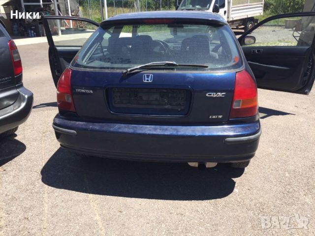 Honda civic 1,4 is 1998г,напълно цяла,за части, снимка 1 - Автомобили и джипове - 46089374