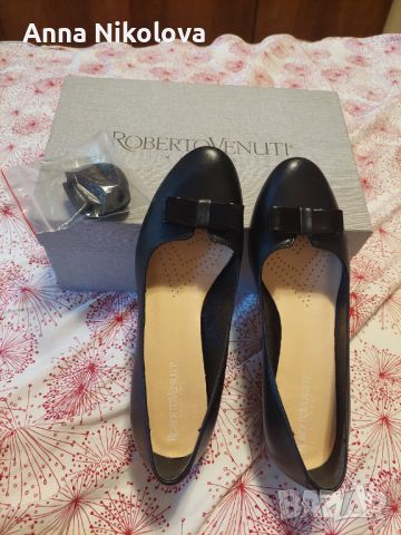 Официални обувки естествена кожа Roberto Venuti 38 номер. На едно обуване с резервни капачета, снимка 4 - Дамски ежедневни обувки - 46432815