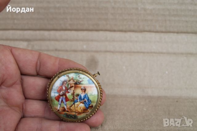 Стара Френска брошка ''limoges'', снимка 9 - Антикварни и старинни предмети - 45623836