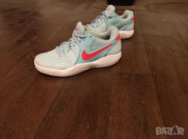 Оригинални тенис маратонки Nike Air Zoom Resistance 37,5