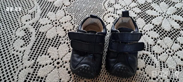 Бебешки кожени обувки 4-7 месеца , снимка 2 - Бебешки обувки - 49657067