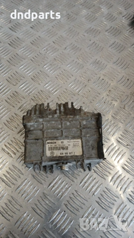 Компютър VW Polo 1.0i 1997г. 030906027E 0261203931