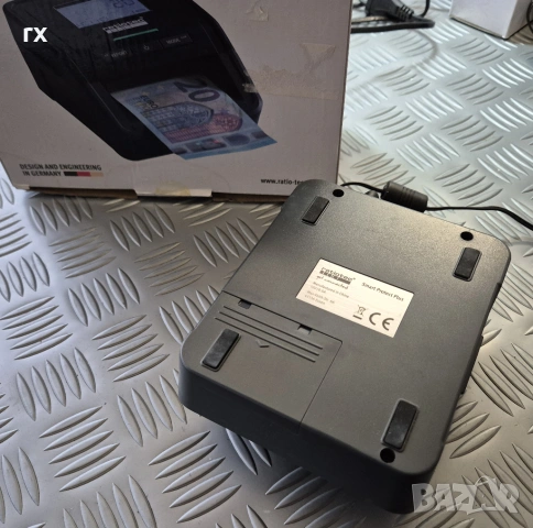 Детектор за фалшиви банкноти „Smart Protect Plus”, снимка 3 - Друга електроника - 53068859