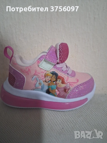 Светещи маратонки Дисни, снимка 4 - Детски маратонки - 54135282