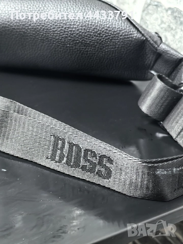 Hugo Boss чанта тип банан , снимка 6 - Чанти - 52826541