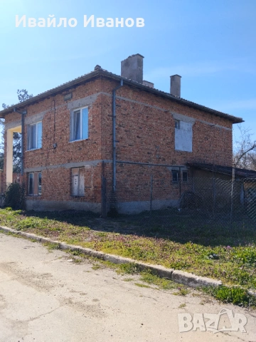 Къща с двор, снимка 16 - Къщи - 53863344