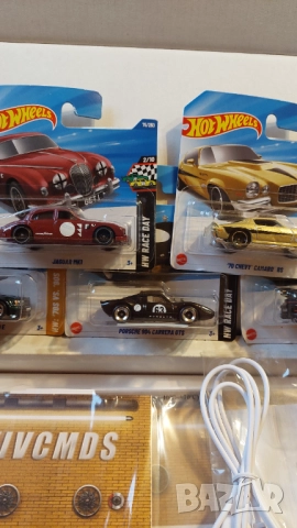 Светеща диорама 1/64 с 5 колички, снимка 7 - Колекции - 52676128