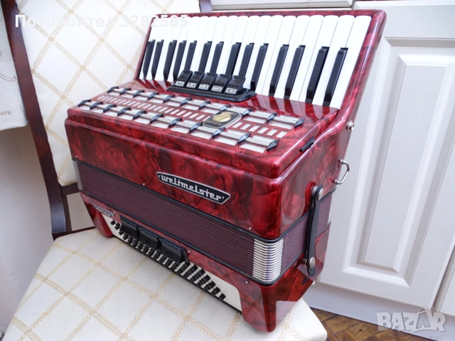 Нов акордеон Велтмайстер Серино 80 баса, снимка 3 - Акордеони - 53914342