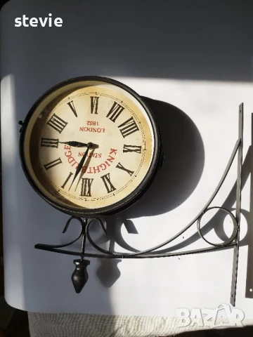 Двустранен часовник, снимка 4 - Стенни часовници - 50914561
