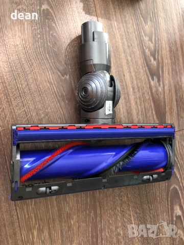Безжична прахосмукачка Dyson V8, снимка 4 - Прахосмукачки - 54128418