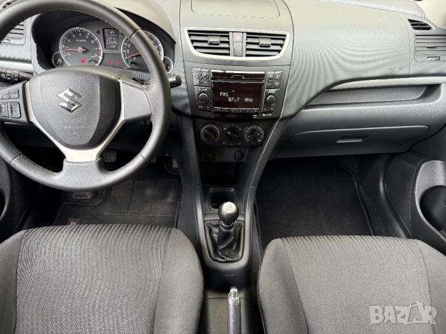 Suzuki Swift, снимка 9 - Автомобили и джипове - 53588773