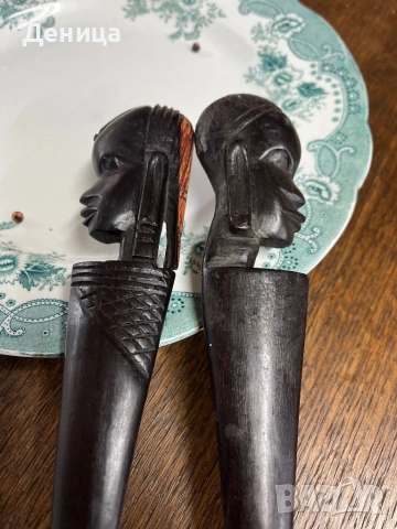 Комплект  ръчно резбовани дървени прибори за сервиране на салата, състоящи се от голяма лъжица и вил, снимка 7 - Прибори за хранене, готвене и сервиране - 52487608