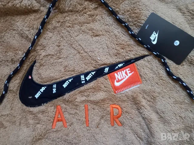 Nike - пухкав суичър размер 2ХЛ , снимка 2 - Суичъри - 42539139