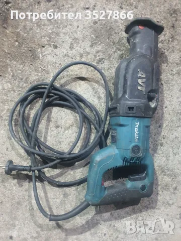 Саблен трион  Makita 1510w, снимка 1 - Винтоверти - 47427775