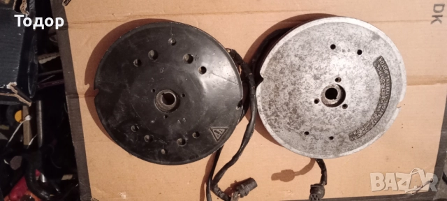 Продавам маховик с електронна плоча за извънбордов д-л Johnson 15HP, внос от Италия