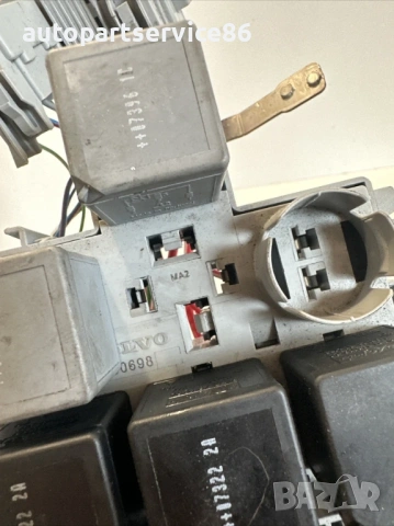 Кутия за предпазители за Volvo XC90 2.4D 185HP D5 (2007) 8690698, снимка 2 - Части - 54020702