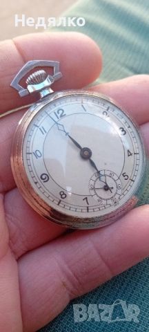 Рядък тънък швейцарски джобен часовник, снимка 3 - Антикварни и старинни предмети - 45141194