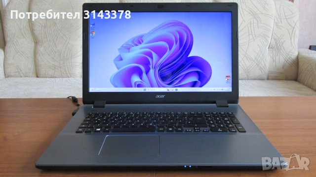 17.3 инча Acer с 8 GB DDR3 лаптоп