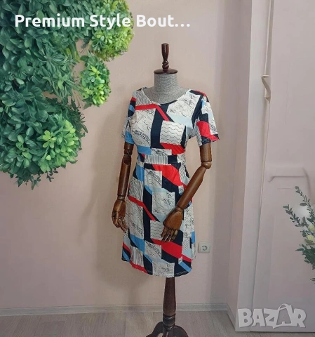 Ежедневна рокля с геометричен принт – червено, синьо и бяло
