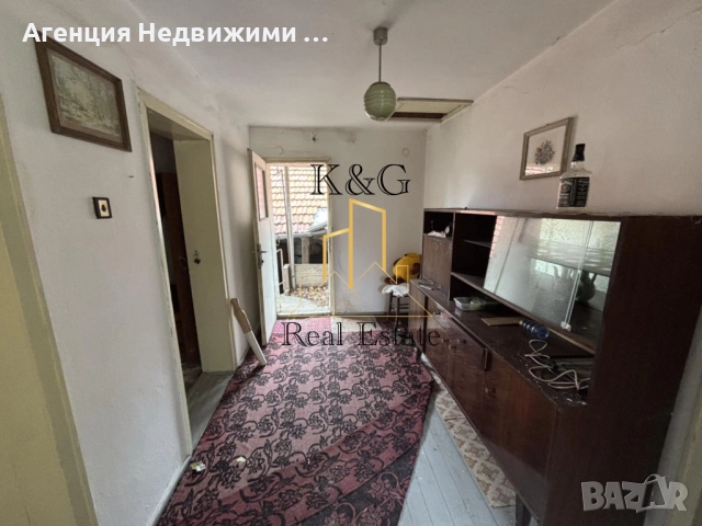 Двуетажна къща в с. Ушинци , снимка 3 - Къщи - 52061208