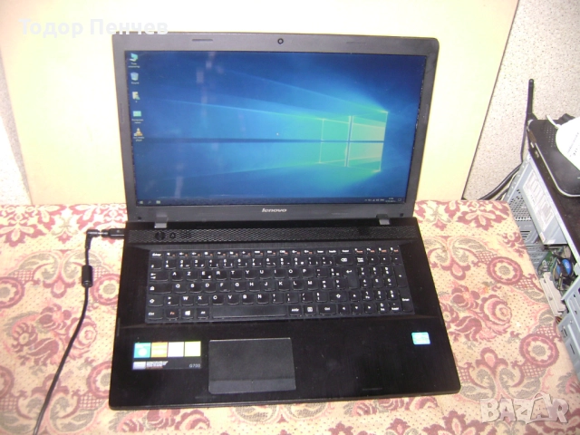 Lenovo G700 - 17 инча, Core i3, 8 GB RAM, 1 TB HDD, снимка 3 - Лаптопи за дома - 52755213