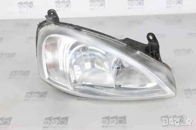 Десен фар за Opel Corsa C (2000-2006), снимка 1 - Части - 47965457