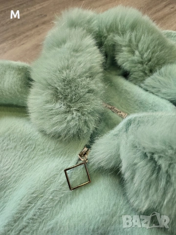 НОВА луксозна жилетка / палто с качулка с косъм в цвят:мента и син на намаление , снимка 5 - Жилетки - 53428649