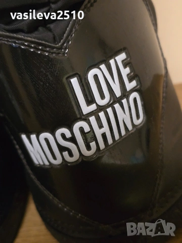Love Moschino оригинални дамски топли апрески , снимка 7 - Дамски апрески - 53892768