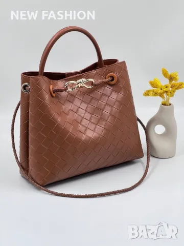 Дамски Кожени Чанти : BOTTEGA VENETA , снимка 3 - Чанти - 47397395