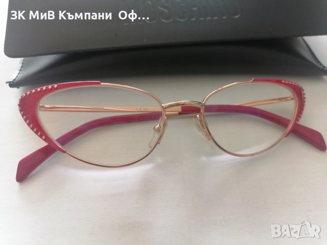 Дамси слънчеви очила Moshino , снимка 2 - Слънчеви и диоптрични очила - 51624535