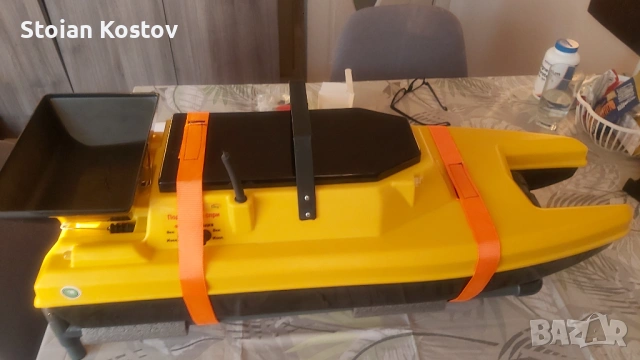 Лодка за захранка , снимка 2 - Такъми - 53303213