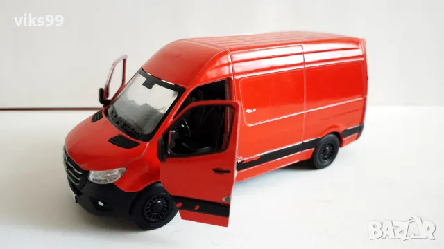 Mercedes-Benz Sprinter Delivery Van KiNSMART 1:48, снимка 2 - Колекции - 47103650