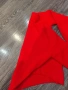 червен пуловер , снимка 4