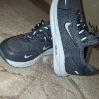 Децки маратонки Nike Air номер 33, снимка 4 - Детски маратонки - 45921823