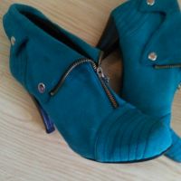 Естествен велур - Дамски обувки с ток! , снимка 1 - Дамски обувки на ток - 45221163